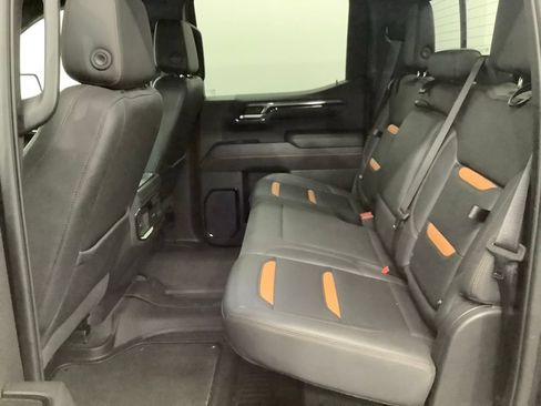 Used 2023 GMC Sierra 1500 AT4 w/ Technology Package AWD/4WD image 6