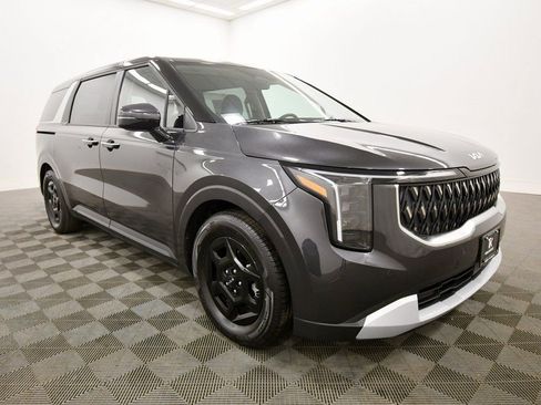 Certified 2026 Kia Carnival image 10