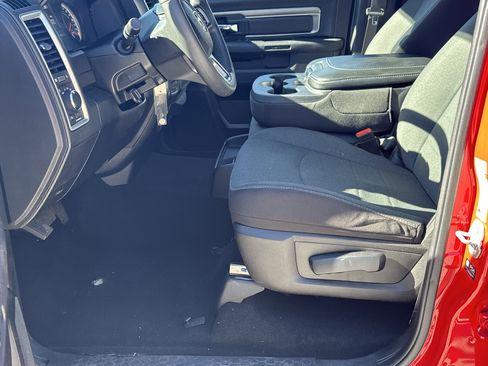 Used 2024 RAM 1500 Classic Warlock image 8