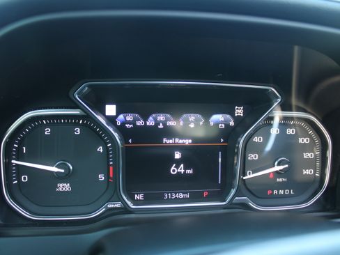 Used 2023 GMC Sierra 2500 Denali w/ Denali Black Diamond Edition image 24