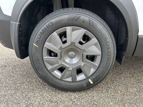 New 2026 Nissan Kicks S image 17