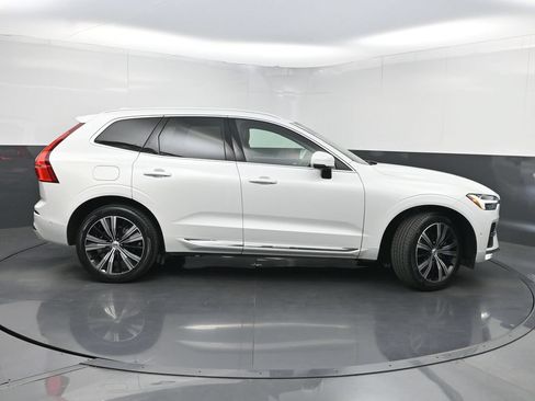 Used 2023 Volvo XC60 B5 Plus FWD image 40