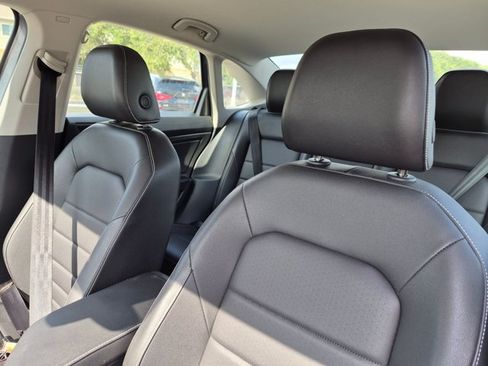 Used 2024 Volkswagen Jetta SE FWD image 12