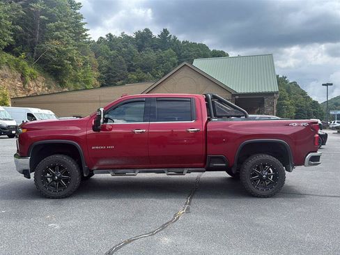 Used 2020 Chevrolet Silverado 2500 LTZ w/ LTZ Premium Package AWD/4WD image 3