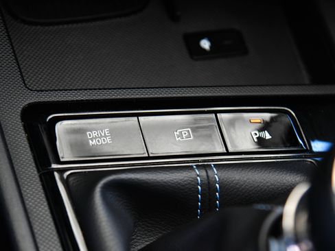 Used 2025 Hyundai Elantra N FWD image 28