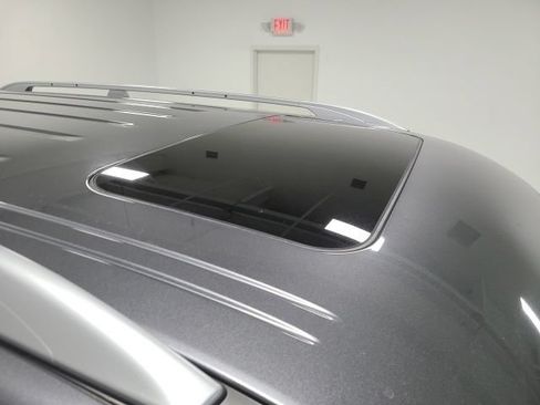 Used 2017 INFINITI QX80 2WD image 12