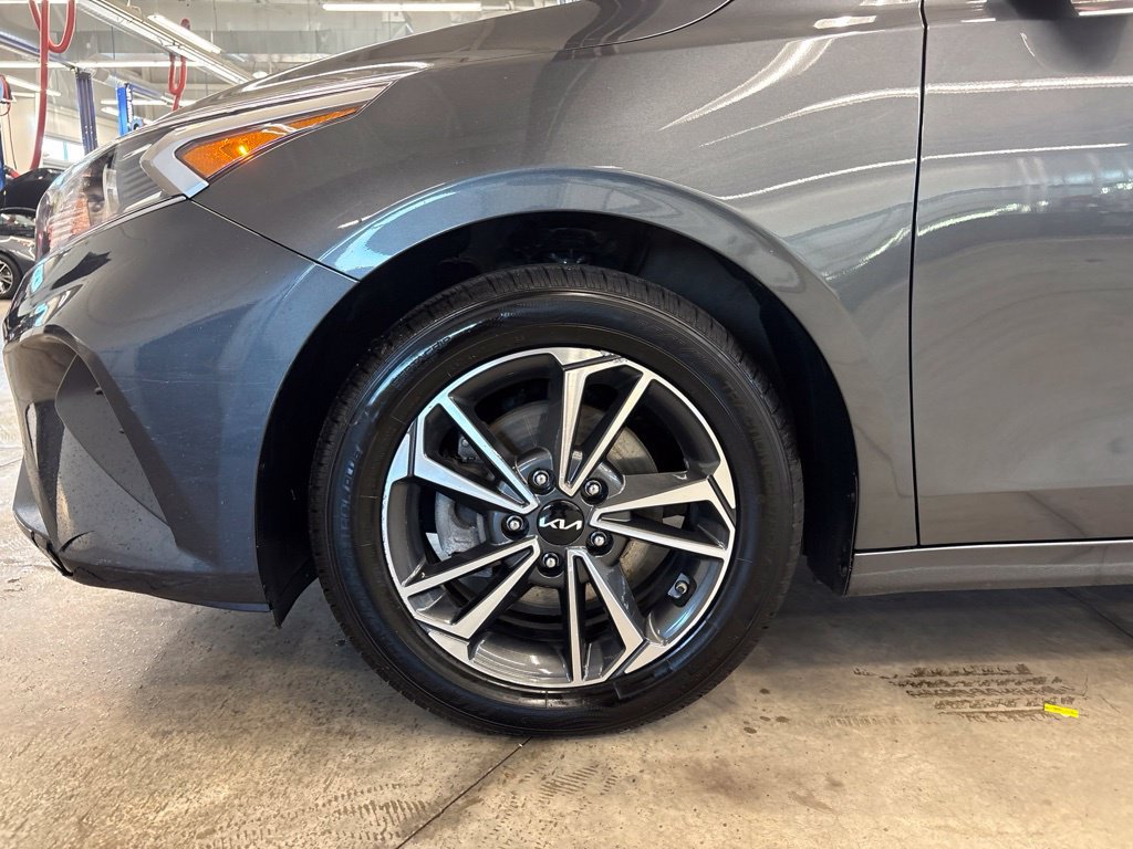 Certified 2024 Kia Forte LXS FWD image 28
