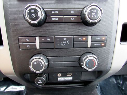 Used 2012 Ford F150 XLT w/ XLT Convenience Pkg image 16