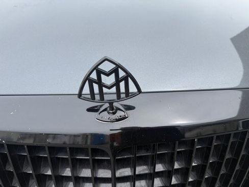 Used 2005 Maybach 57 RWD image 27