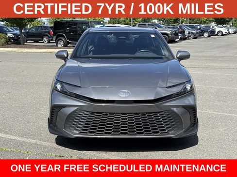 Used 2025 Toyota Camry SE FWD image 6