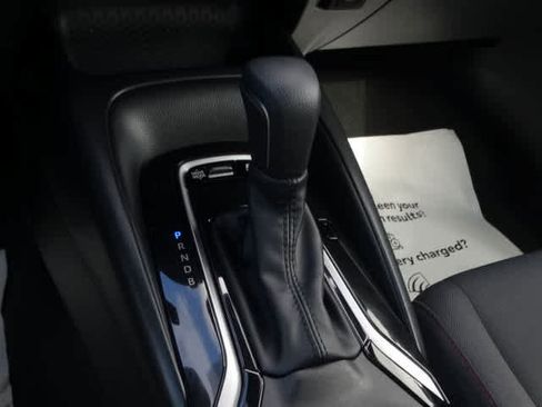 Certified 2025 Toyota Corolla SE image 34