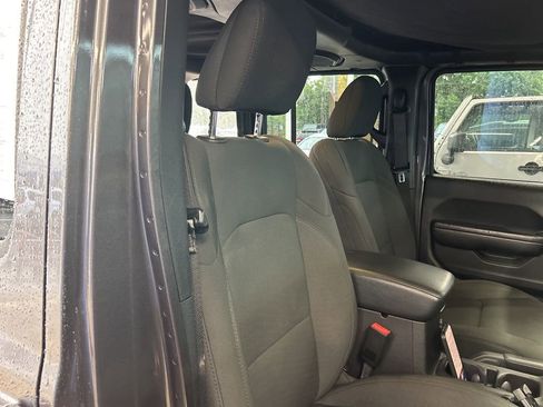 Certified 2021 Jeep Wrangler Unlimited Sport image 23