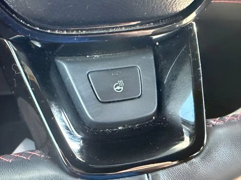 Used 2025 Honda Pilot Black Edition image 27