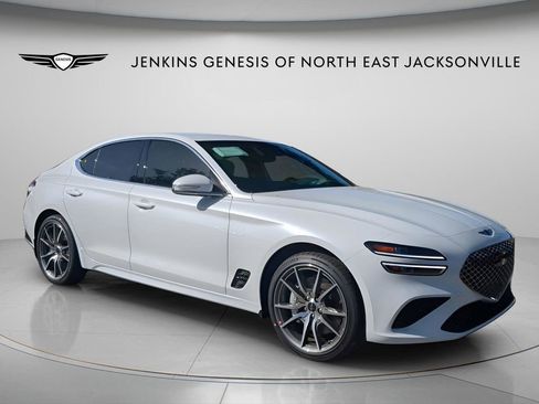 Used 2025 Genesis G70 2.5T RWD image 9
