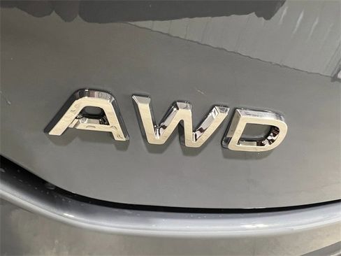 New 2025 Honda Pilot Touring image 11