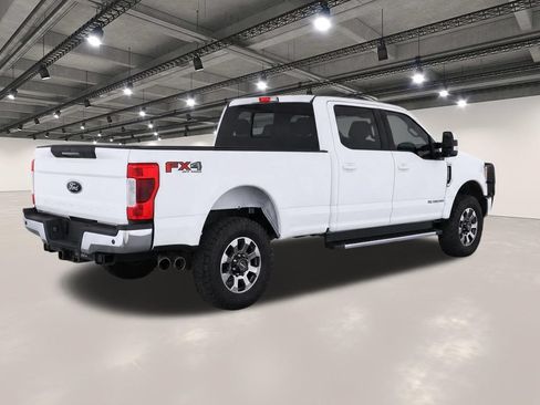 Used 2019 Ford F250 Lariat w/ Lariat Ultimate Package AWD/4WD image 5