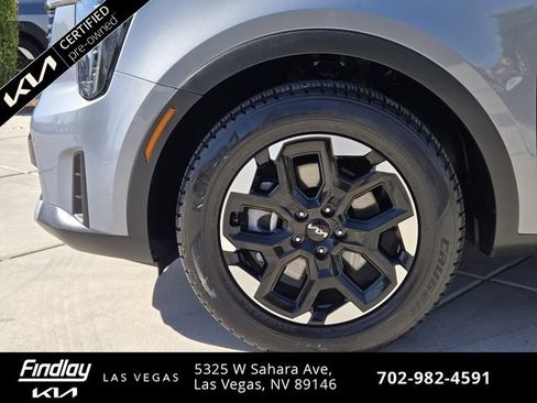 Certified 2025 Kia Sorento S FWD image 10