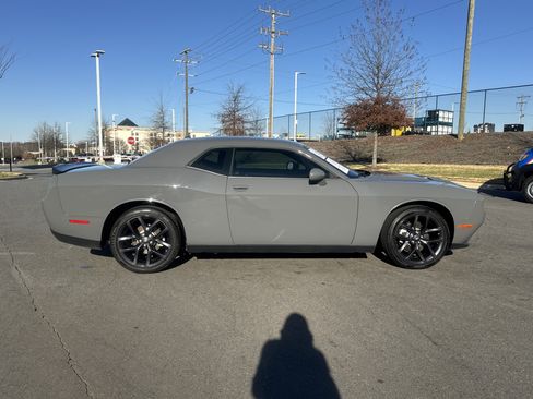 Certified 2023 Dodge Challenger SXT w/ Blacktop Package image 11