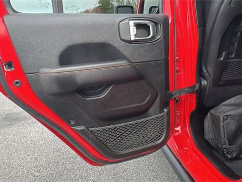 Used 2022 Jeep Gladiator Mojave w/ Cold Weather Group image 21