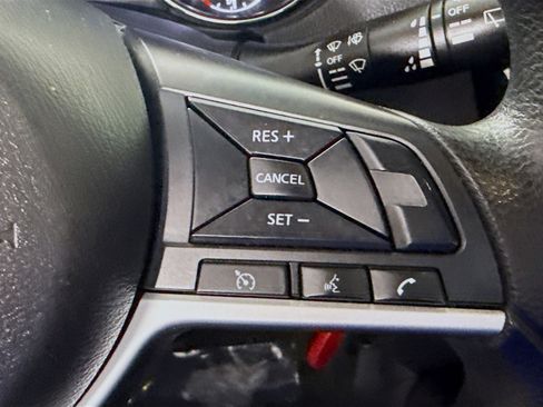 Used 2019 Nissan Rogue S FWD image 15