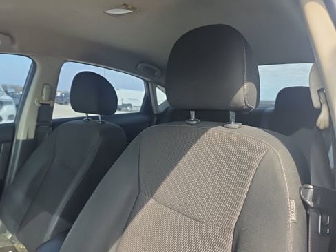 Used 2019 Nissan Sentra S FWD image 40