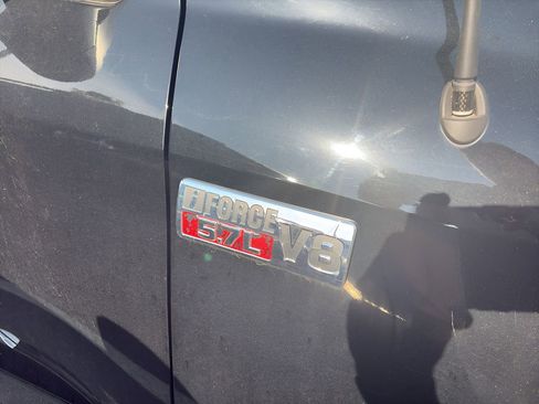 Used 2010 Toyota Tundra 4x4 Double Cab image 7