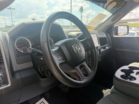 Used 2014 RAM 1500 Express AWD/4WD image 33