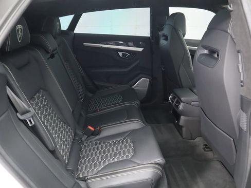 Used 2022 Lamborghini Urus image 23