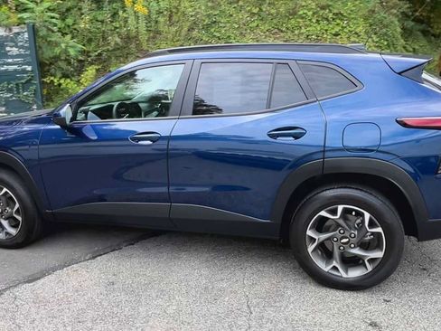 Certified 2024 Chevrolet Trax LT FWD image 6