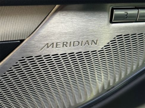 Used 2024 Jaguar F-PACE R-Dynamic S image 28