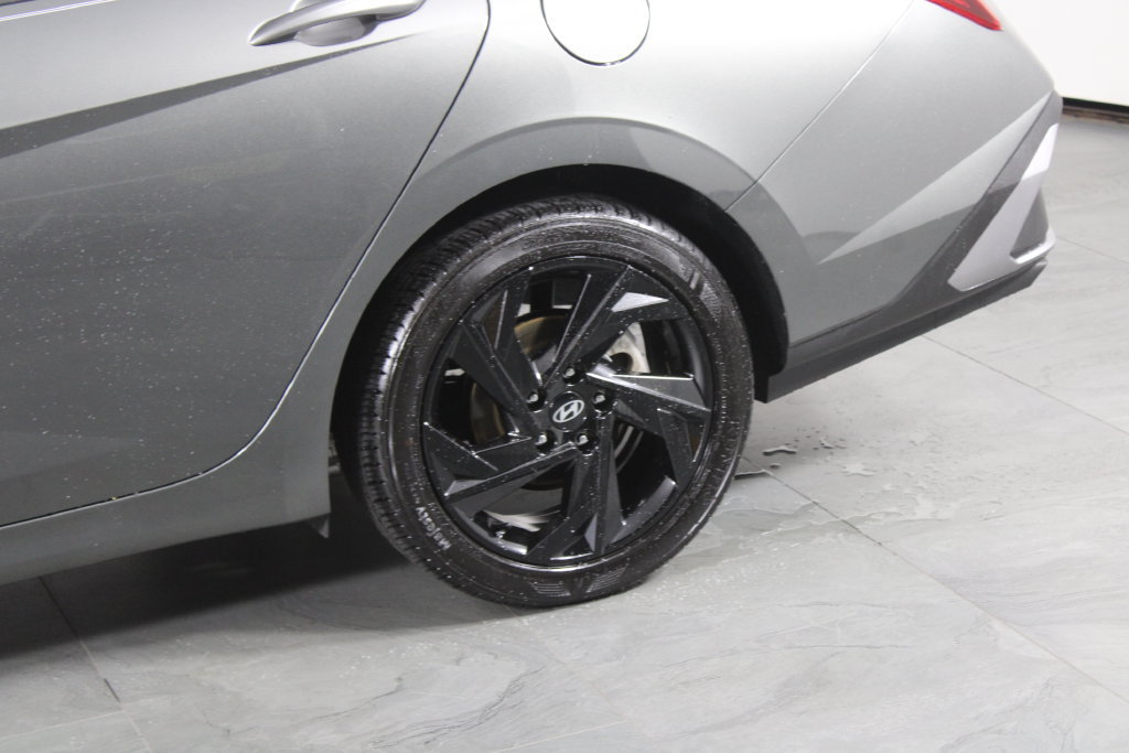Certified 2026 Hyundai Elantra Sport FWD image 15