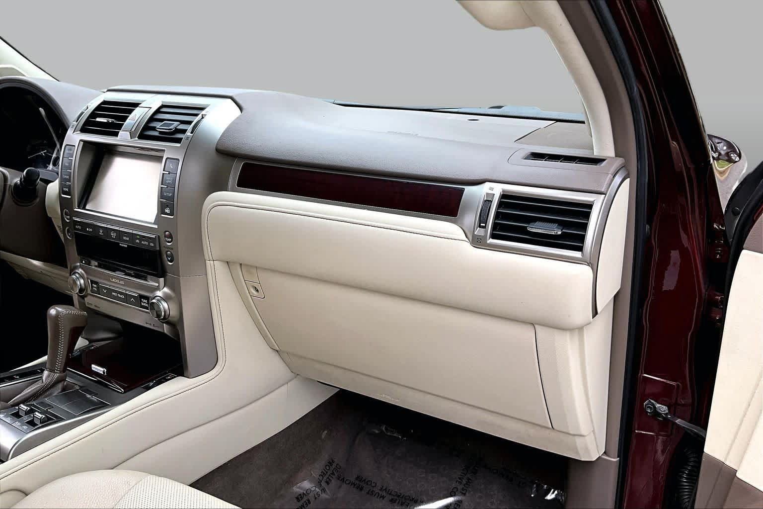 Used 2019 Lexus GX 460 Premium w/ Premium Package AWD/4WD image 19