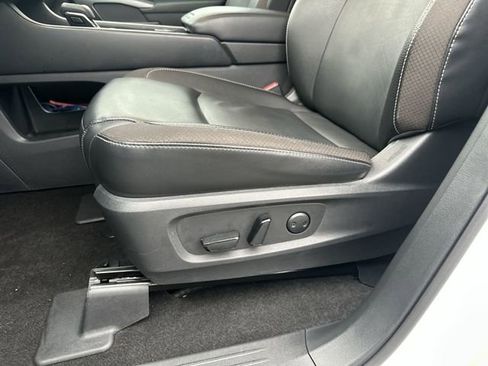 Certified 2023 Nissan Pathfinder SL image 29