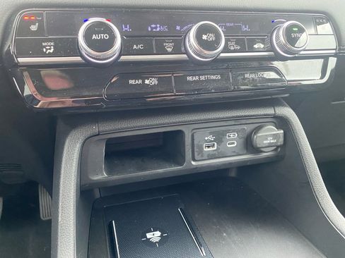 Certified 2025 Honda Pilot EX-L image 22