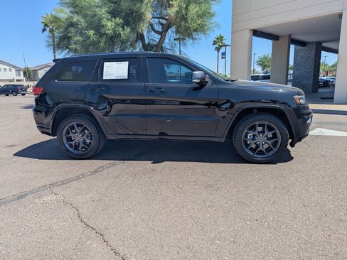 Used 2021 Jeep Grand Cherokee Limited w/ Quick Order Package 28K 80th RWD image 2