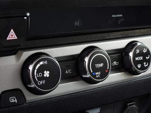 Used 2020 Toyota Tacoma SR5 image 53