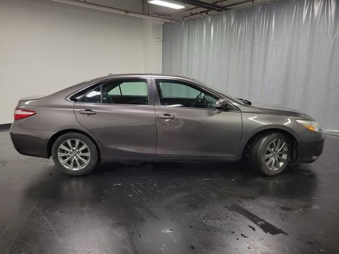 Used 2015 Toyota Camry XLE FWD image 9
