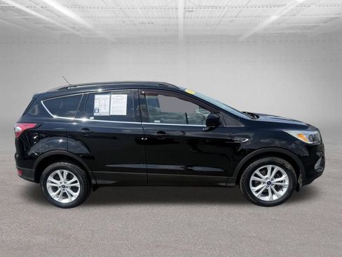 Certified 2018 Ford Escape SE w/ SE Sync 3 Package FWD image 3
