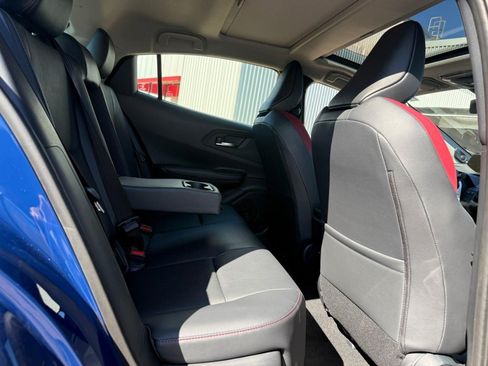 New 2026 Toyota Prius Plug-In Hybrid FWD image 7