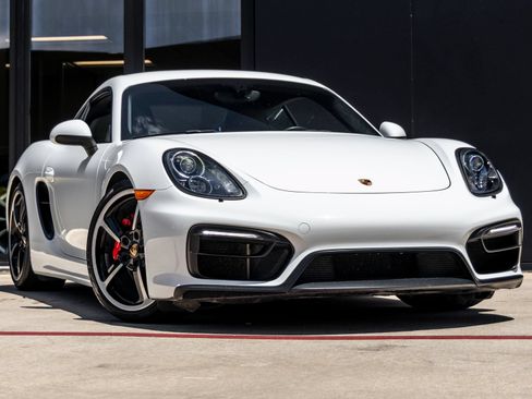 Certified 2015 Porsche Cayman GTS RWD image 6
