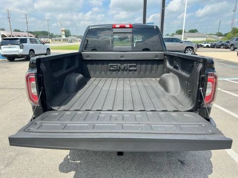 Used 2018 GMC Sierra 1500 SLT AWD/4WD image 18