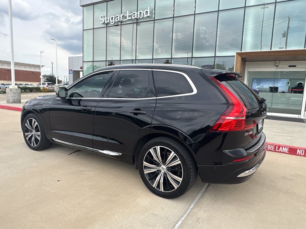 Used 2022 Volvo XC60 T8 Inscription w/ Advanced Package AWD/4WD image 3