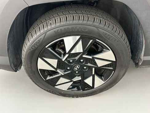 Used 2025 Hyundai Kona SEL AWD/4WD image 11