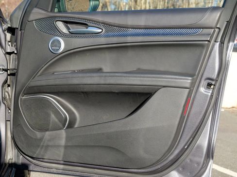 Used 2022 Alfa Romeo Stelvio Quadrifoglio w/ Active Assist Plus Package image 33