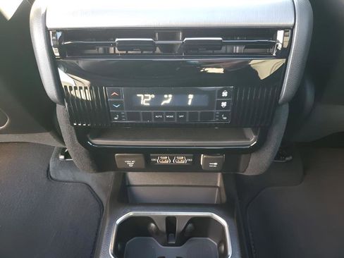 New 2026 Jeep Grand Wagoneer Limited image 21