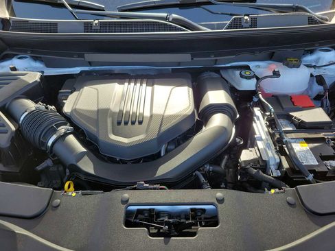 New 2026 Chevrolet Traverse LT image 9