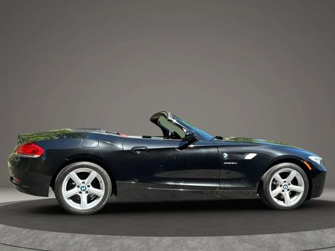 Used 2009 BMW Z4 sDrive30i RWD image 17