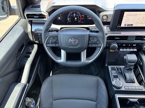 New 2025 Toyota Tacoma SR5 image 15
