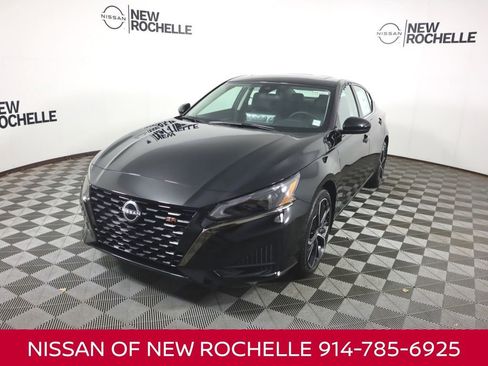 New 2025 Nissan Altima 2.5 SR w/ SR Premium Package image 1