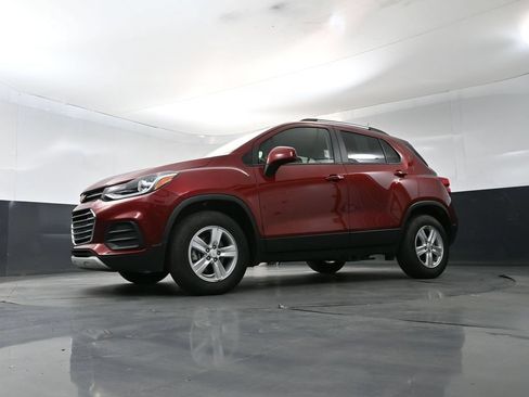 Used 2022 Chevrolet Trax LT w/ LT Convenience Package AWD/4WD image 20